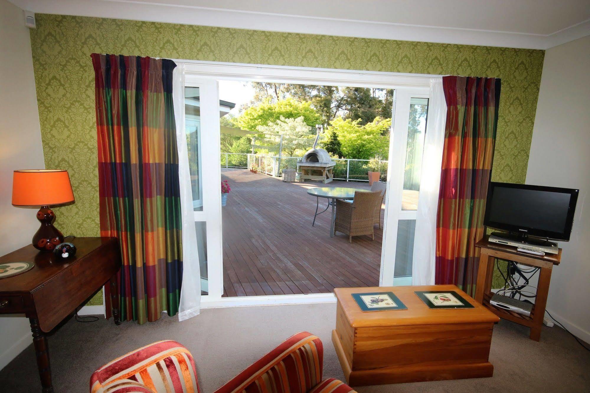 Kauri Point Luxury Bed & Breakfast 陶波 外观 照片